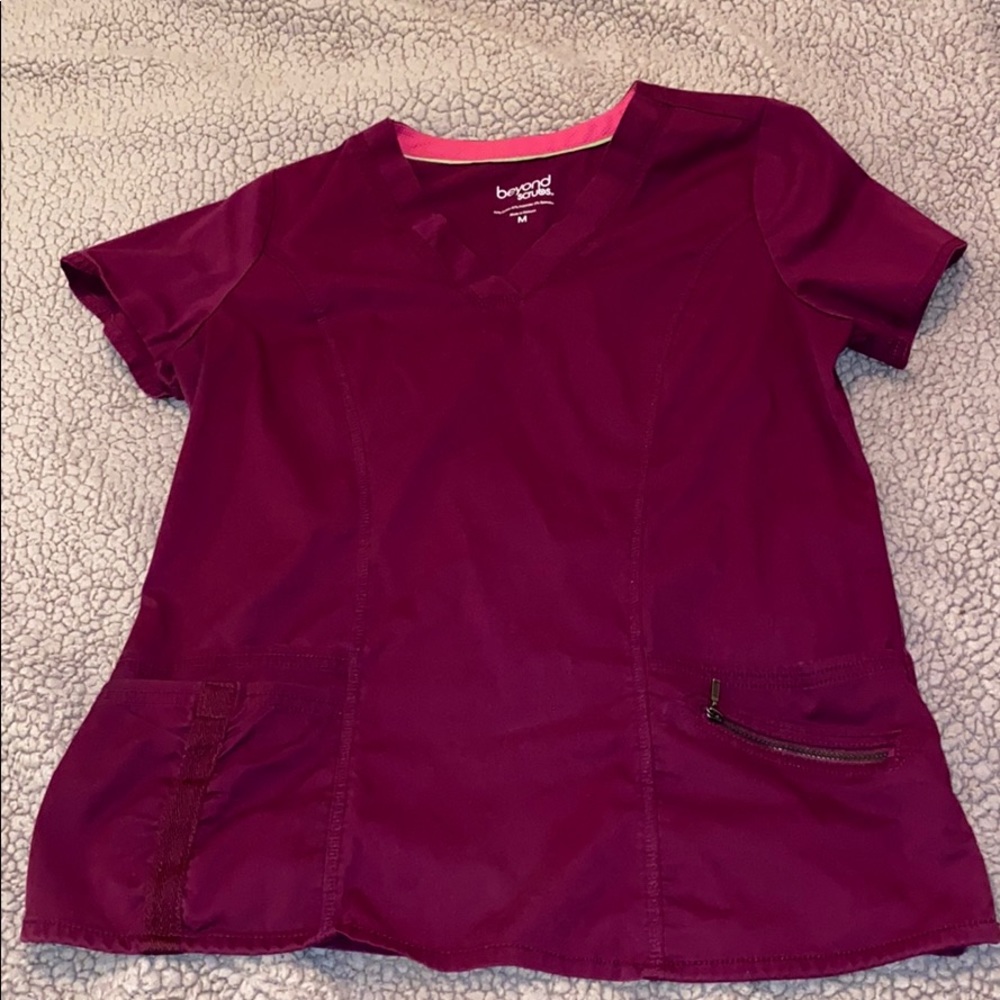 Wine Scrub top